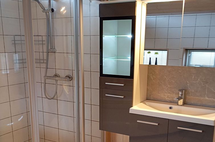 Vakantiehuis "Augusta" - 700m from the sea