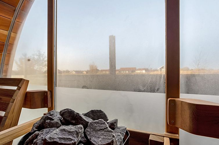 Vakantiehuis "Domi" - 1.2km from the sea