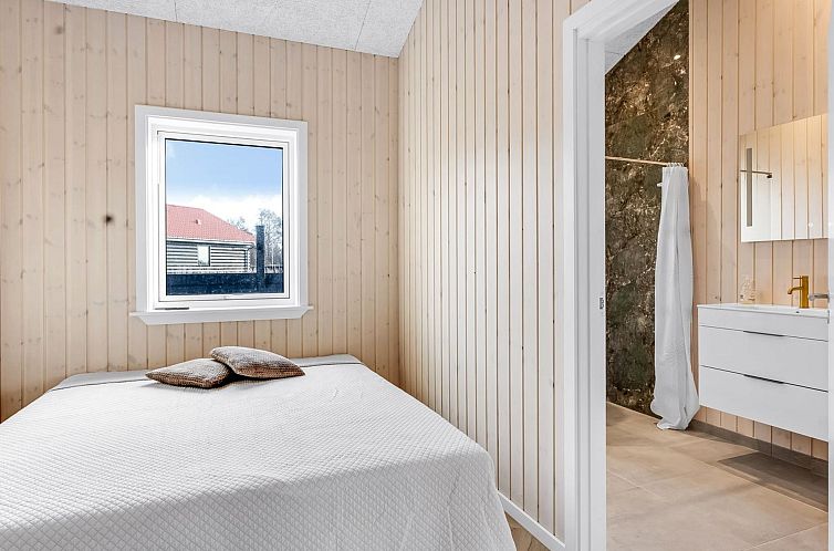 Vakantiehuis "Domi" - 1.2km from the sea