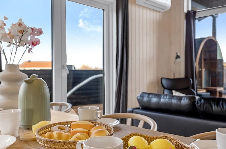 Vakantiehuis "Domi" - 1.2km from the sea