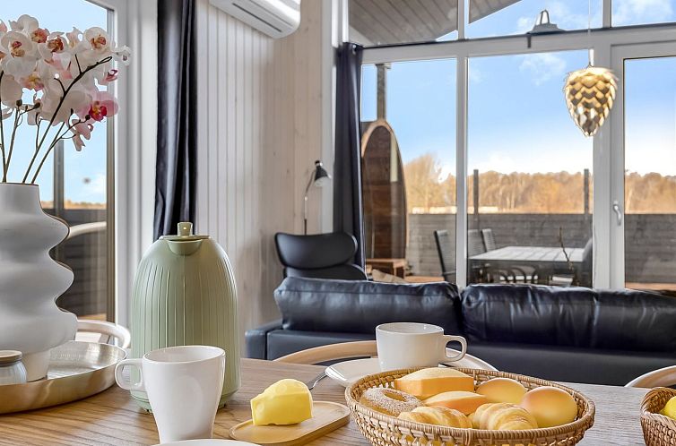 Vakantiehuis "Domi" - 1.2km from the sea