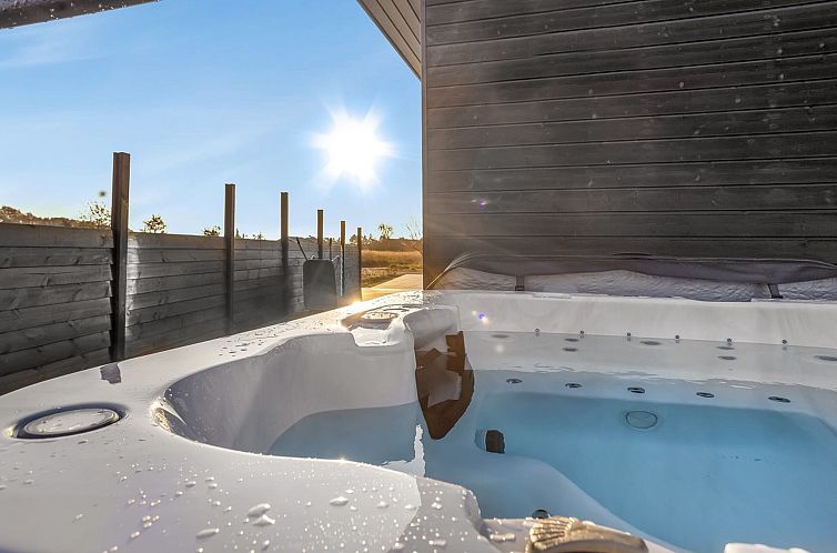 Vakantiehuis "Domi" - 1.2km from the sea