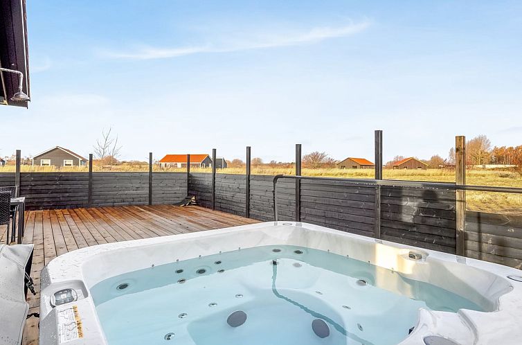 Vakantiehuis "Domi" - 1.2km from the sea
