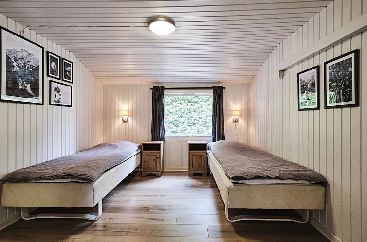 Vakantiehuis "Blandina" - 500m from the sea
