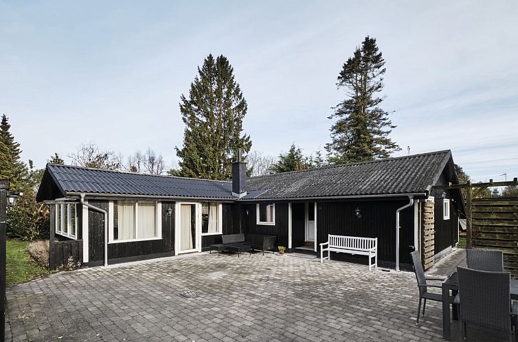 Vakantiehuis "Blandina" - 500m from the sea