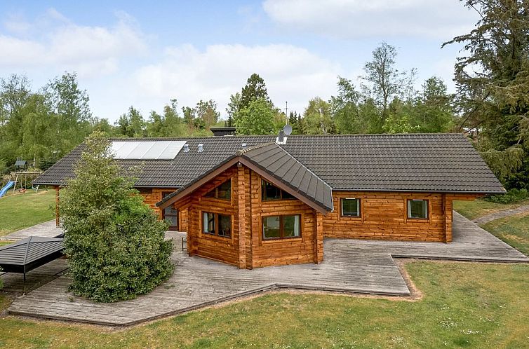Vakantiehuis "Dora" - 180m from the sea