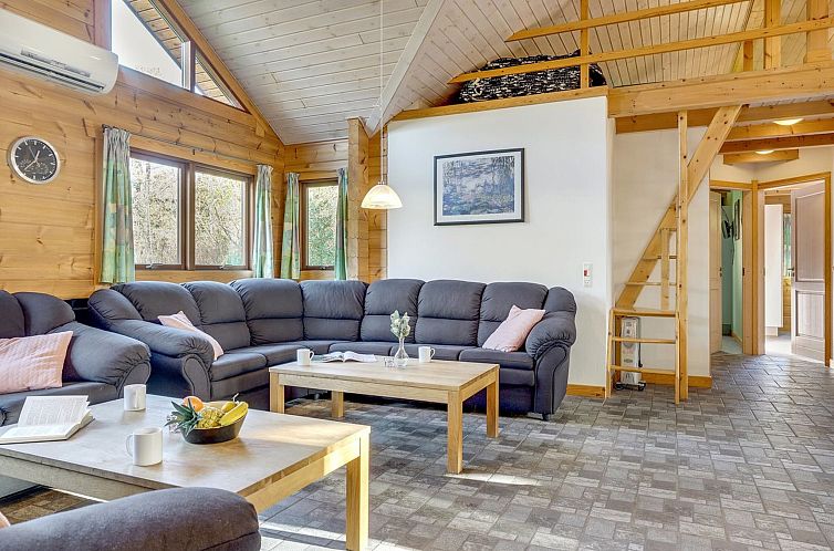 Vakantiehuis "Dora" - 180m from the sea