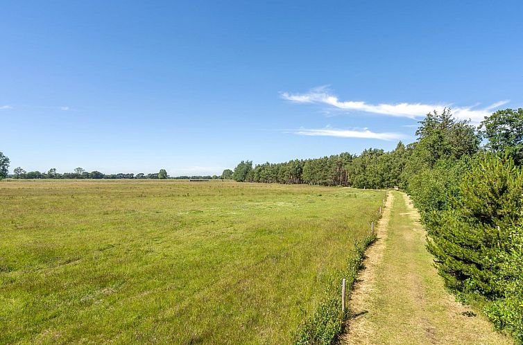Vakantiehuis "Taralyn" - 1.3km from the sea
