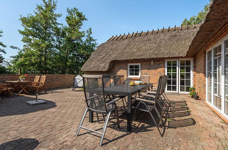 Vakantiehuis "Taralyn" - 1.3km from the sea