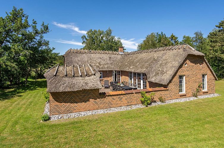 Vakantiehuis "Taralyn" - 1.3km from the sea