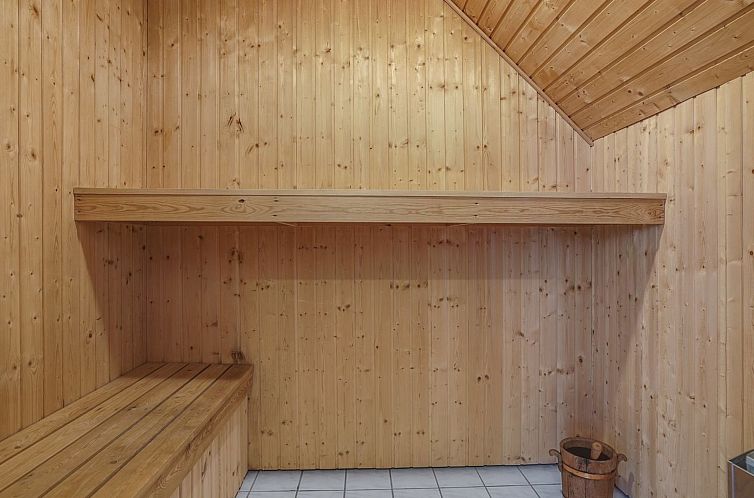 Vakantiehuis "Taralyn" - 1.3km from the sea