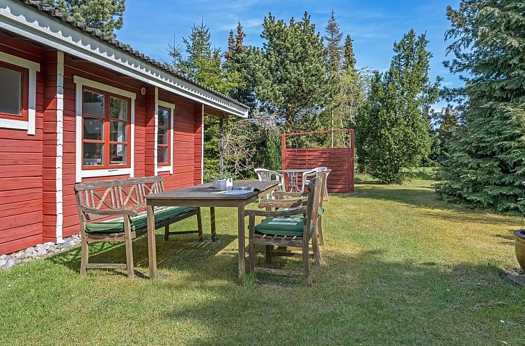Vakantiehuis "Berit" - 700m from the sea