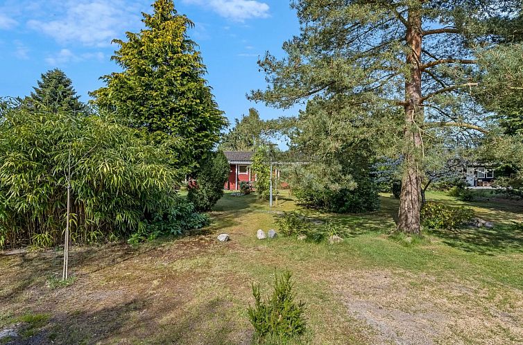 Vakantiehuis "Berit" - 700m from the sea