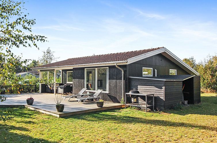 Vakantiehuis "Touko" - 850m from the sea