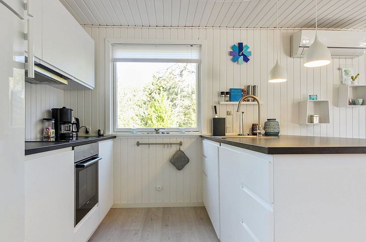 Vakantiehuis "Touko" - 850m from the sea