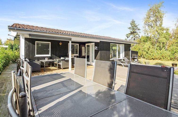Vakantiehuis "Touko" - 850m from the sea