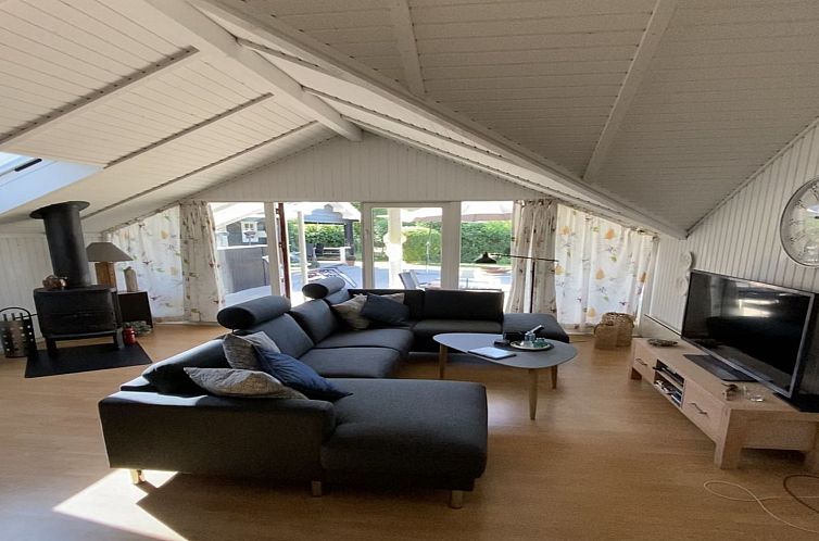 Vakantiehuis "Analine" - 1km from the sea