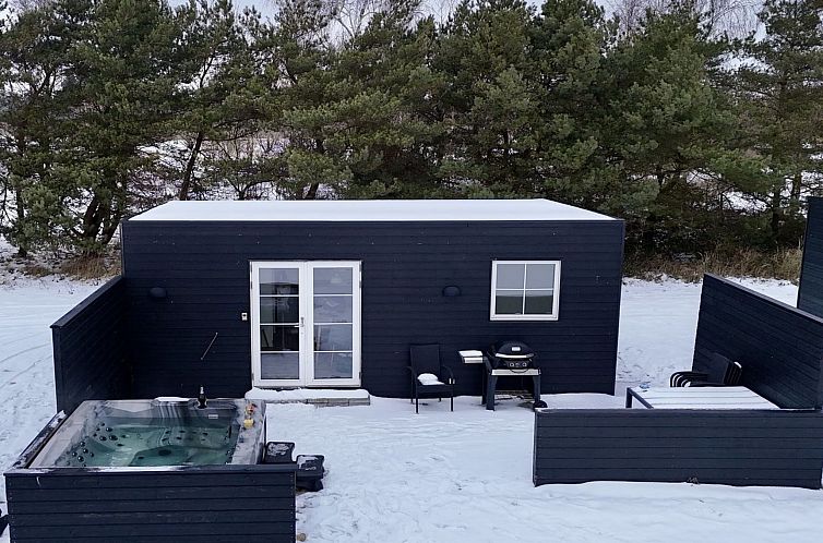 Vakantiehuis "Alisia" - 900m from the sea