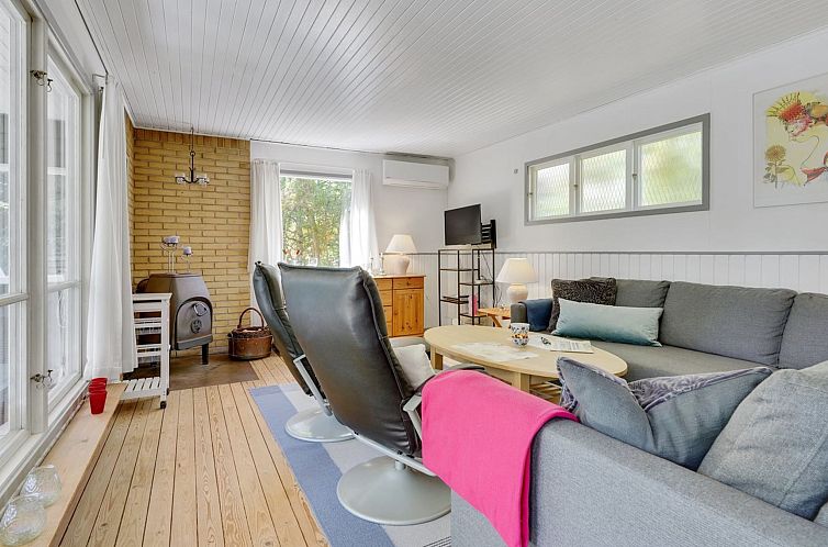 Vakantiehuis "Harri" - 700m from the sea