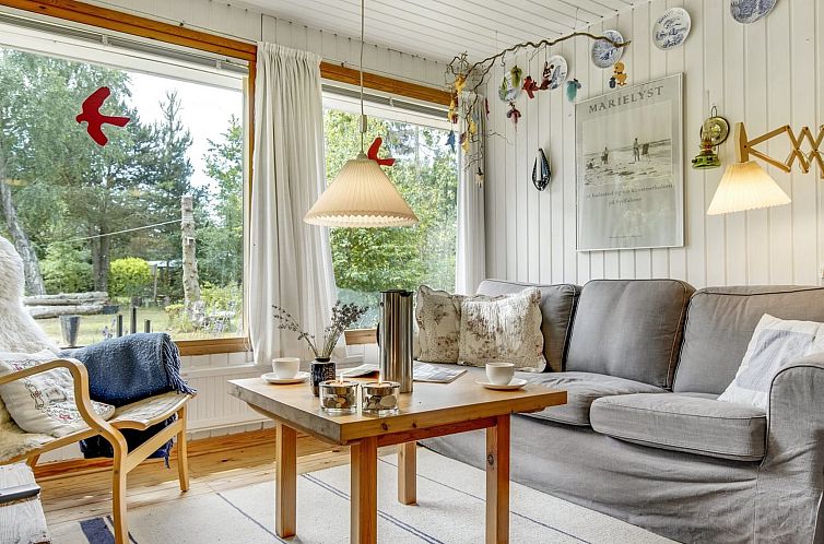 Vakantiehuis "Naili" - 750m from the sea