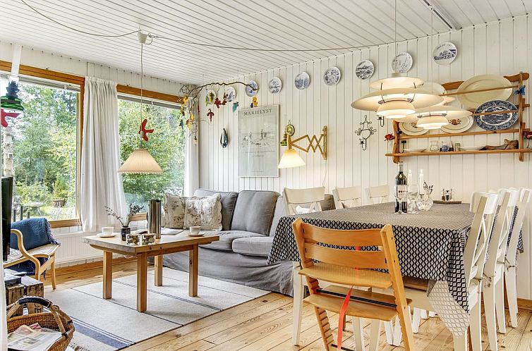 Vakantiehuis "Naili" - 750m from the sea