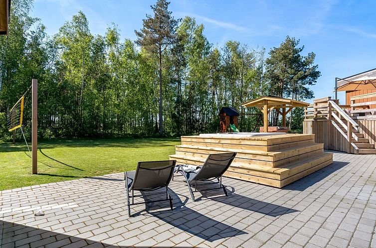 Vakantiehuis "Bjarka" - 700m from the sea