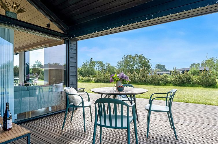 Vakantiehuis "Edite" - 900m from the sea