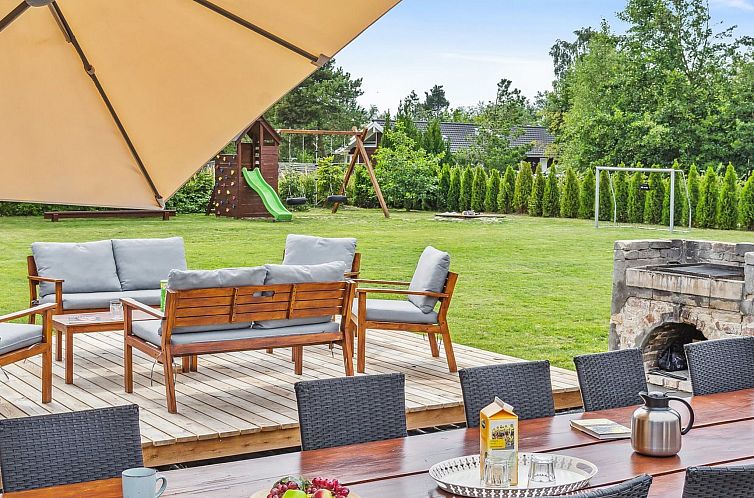 Vakantiehuis "Ronia" - 900m from the sea