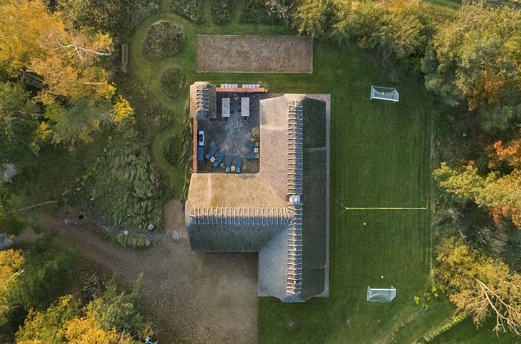 Vakantiehuis "Krok" - 1.2km from the sea