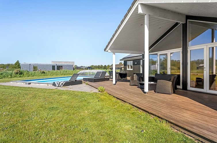 Vakantiehuis "Kiersten" - 800m from the sea