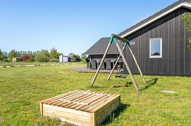 Vakantiehuis "Kiersten" - 800m from the sea