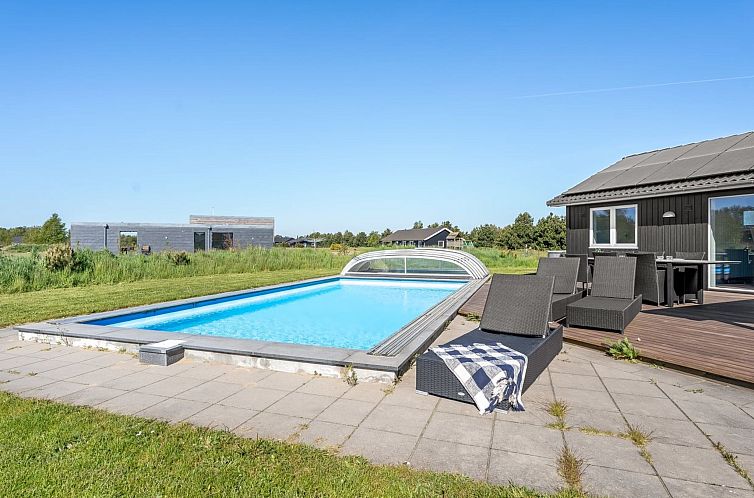 Vakantiehuis "Kiersten" - 800m from the sea