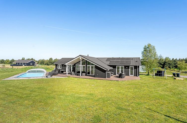 Vakantiehuis "Kiersten" - 800m from the sea