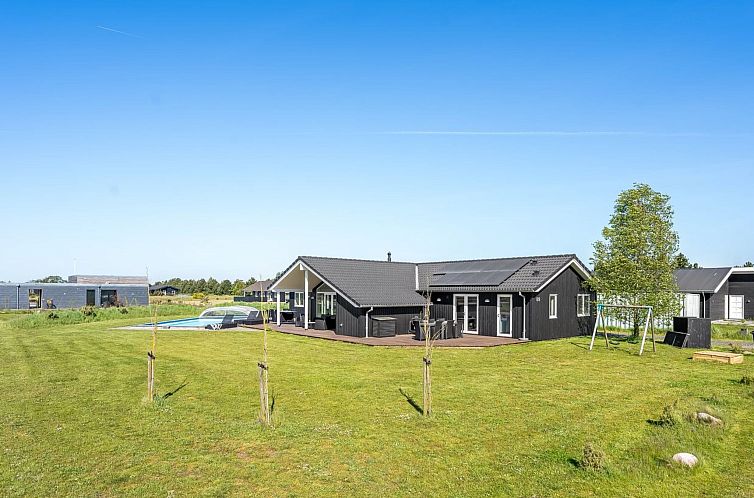 Vakantiehuis "Kiersten" - 800m from the sea
