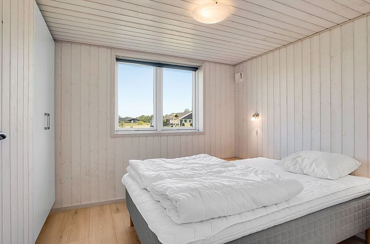 Vakantiehuis "Kiersten" - 800m from the sea