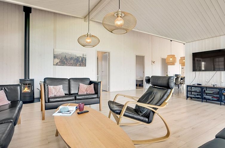Vakantiehuis "Kiersten" - 800m from the sea