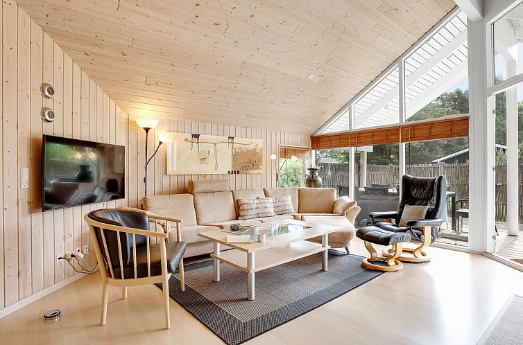Vakantiehuis "Gudlaug" - 1km from the sea