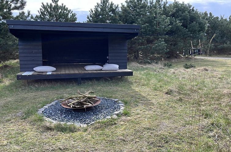 Vakantiehuis "Jale" - 900m from the sea