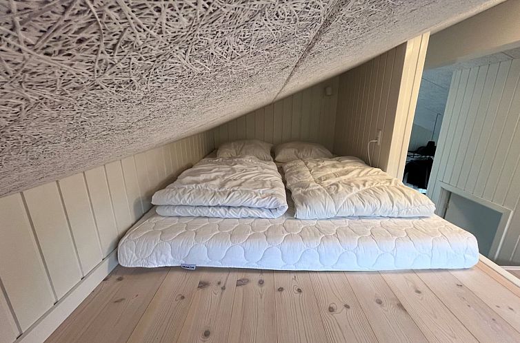 Vakantiehuis "Jale" - 900m from the sea