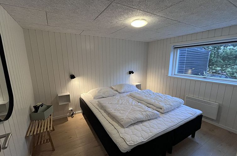 Vakantiehuis "Jale" - 900m from the sea