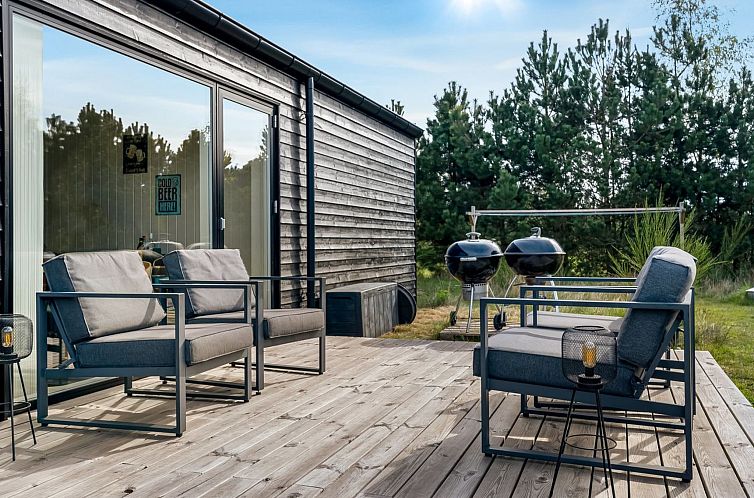 Vakantiehuis "Jale" - 900m from the sea