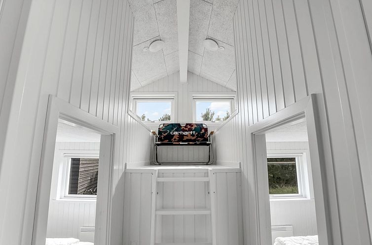 Vakantiehuis "Jale" - 900m from the sea