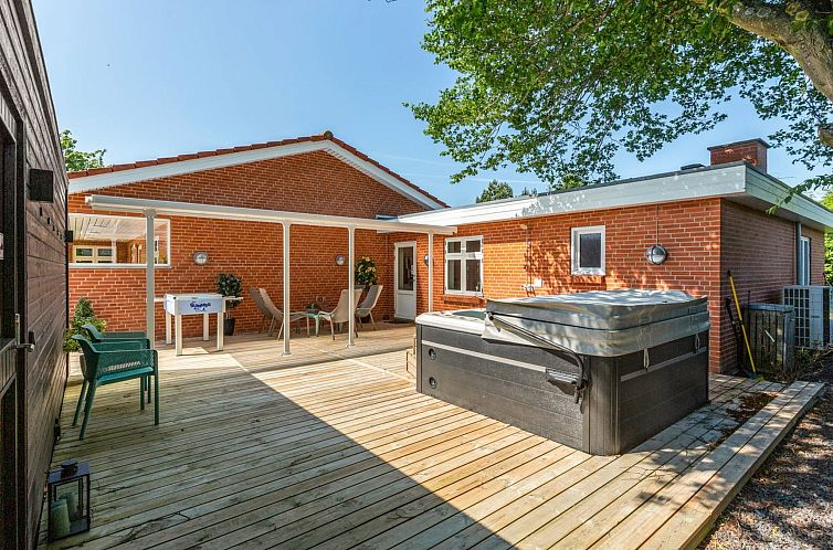Vakantiehuis "Kerttuli" - 540m from the sea