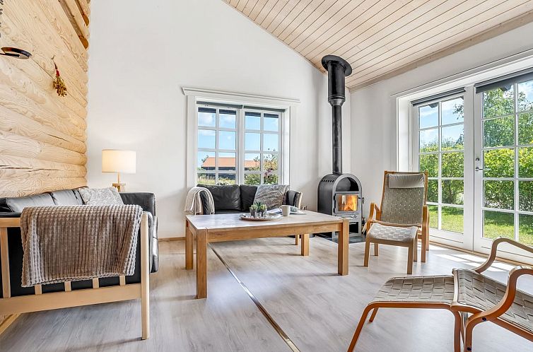 Vakantiehuis "Edzard" - 900m from the sea