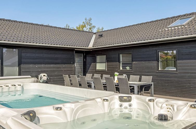 Vakantiehuis "Bernadine" - 500m from the sea