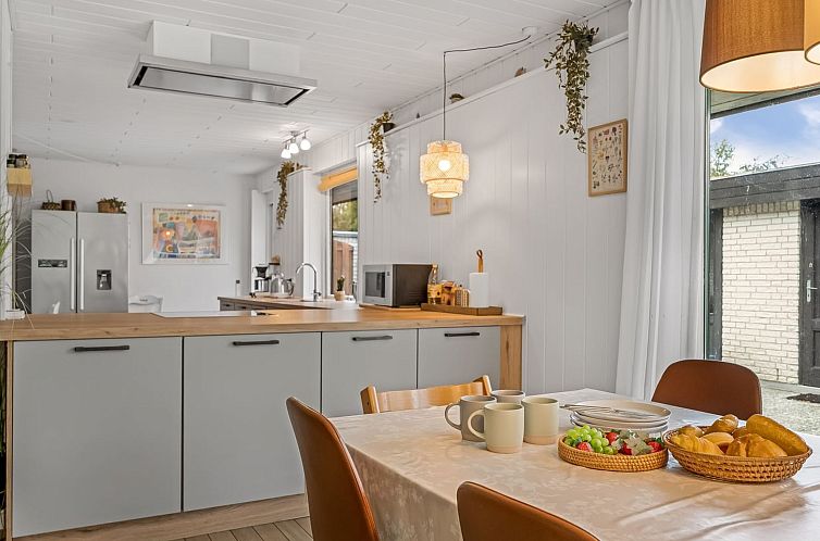 Vakantiehuis "Gia" - 500m from the sea