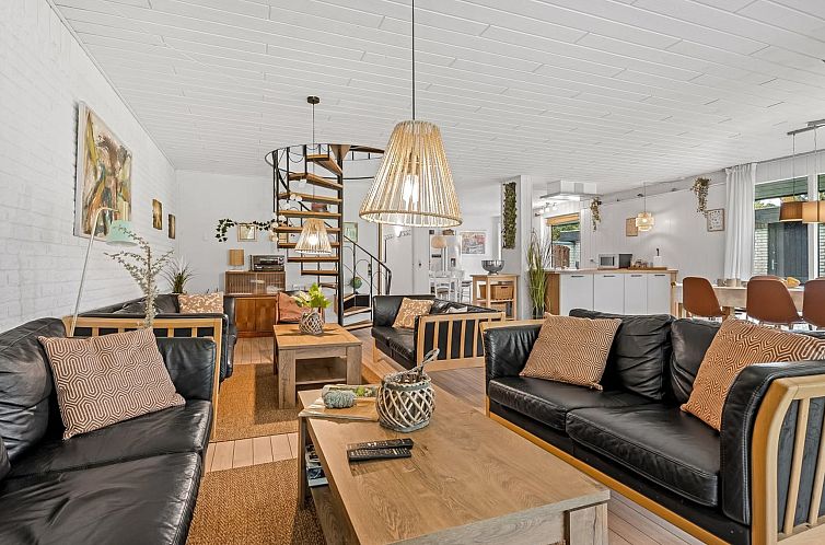 Vakantiehuis "Gia" - 500m from the sea