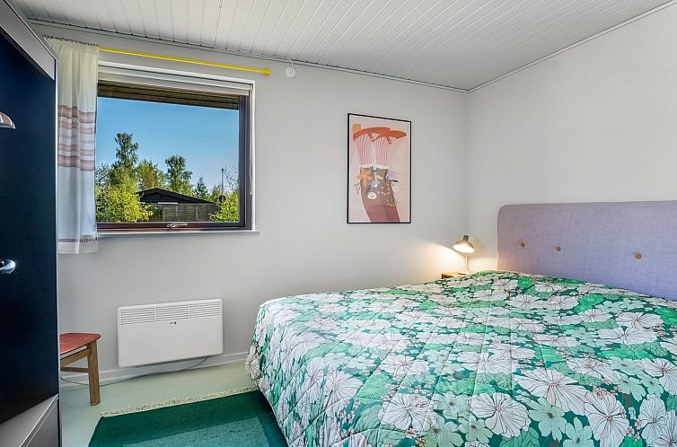 Vakantiehuis "Tjerk" - 900m from the sea