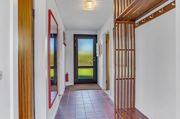 Vakantiehuis "Tjerk" - 900m from the sea