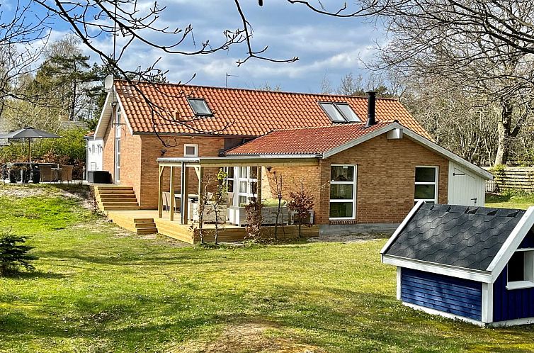Vakantiehuis "Marjukka" - 10m from the sea